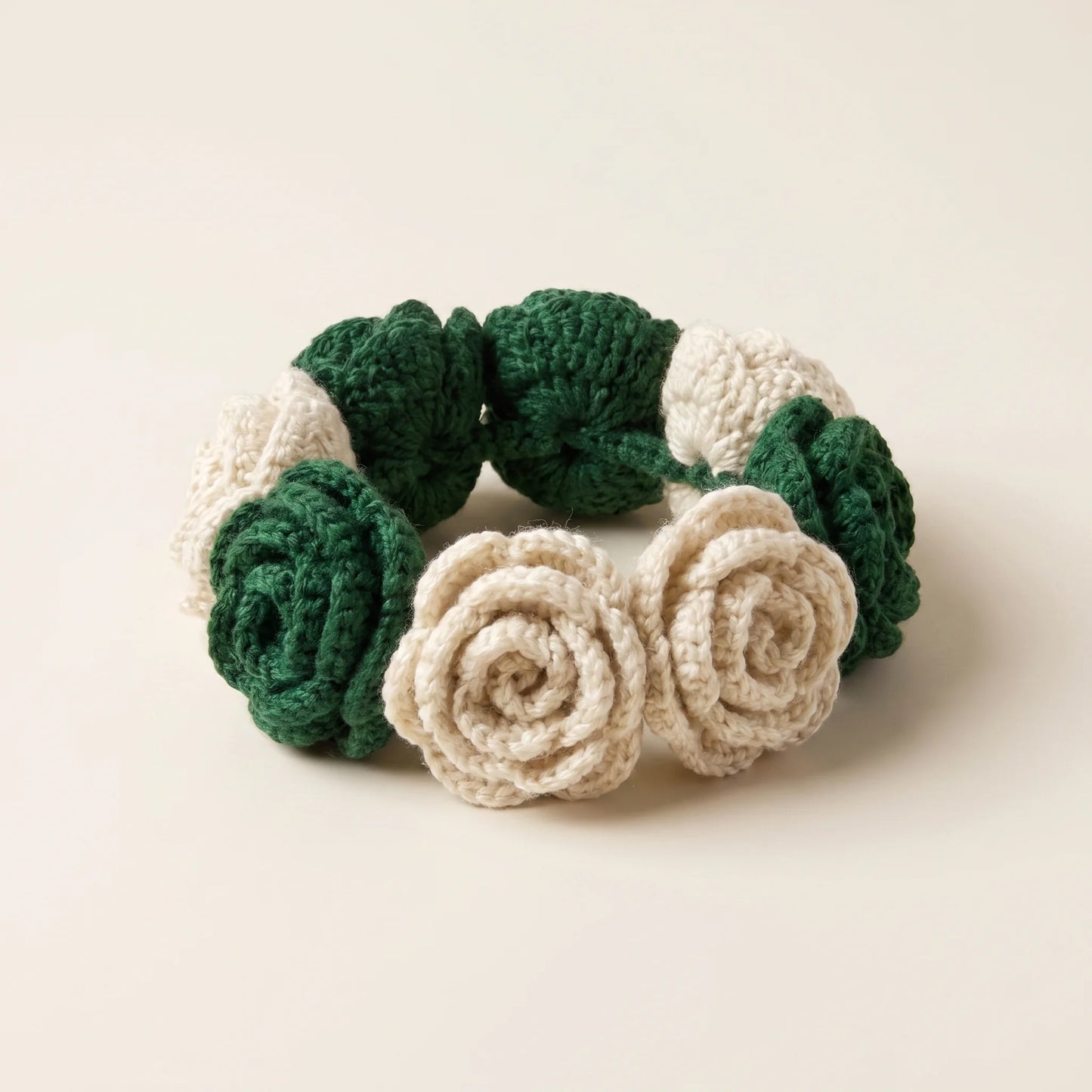 Handmade Crochet Gajra – 100% Pure Wool Rose Wrist Gajra
